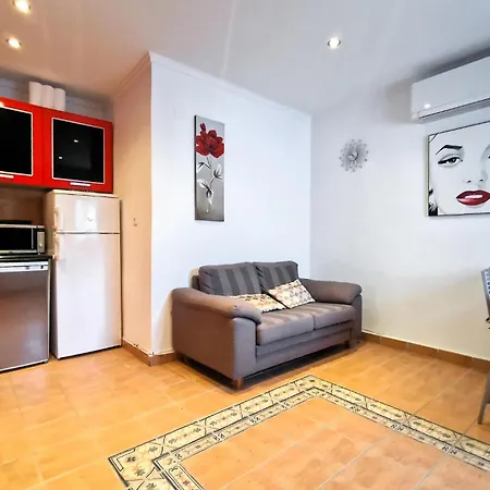 2 Bedroom Awesome In